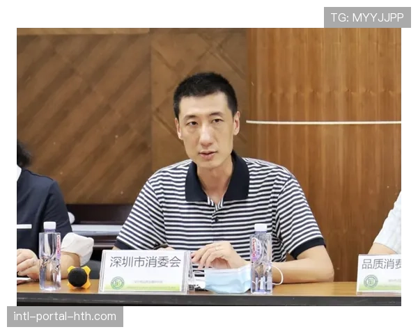 VAR技术标准争议再起,英超裁判委员会召开专项研讨会 VAR技术标准争议再起,英超裁判委员会召开专项研讨会